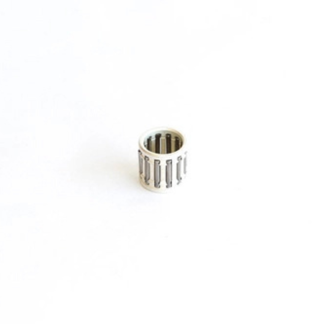 E-10440-KA-100-CRANKCASE-Crankcase-And-Crankshaft-small-end-roller-cage-silver